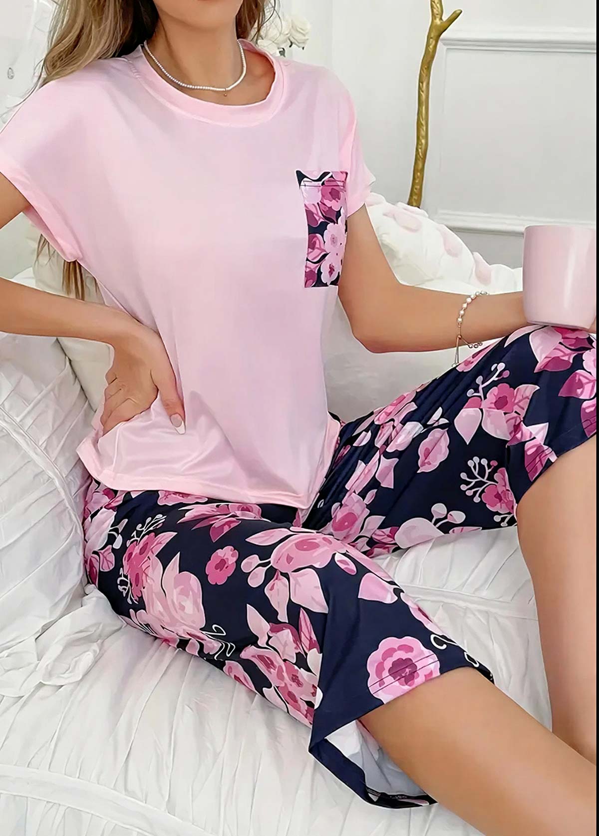 Pink loungewear,Floral loungewear,Plants loungewear,Floral Print Pink Round Neck Lounge Top and Pants