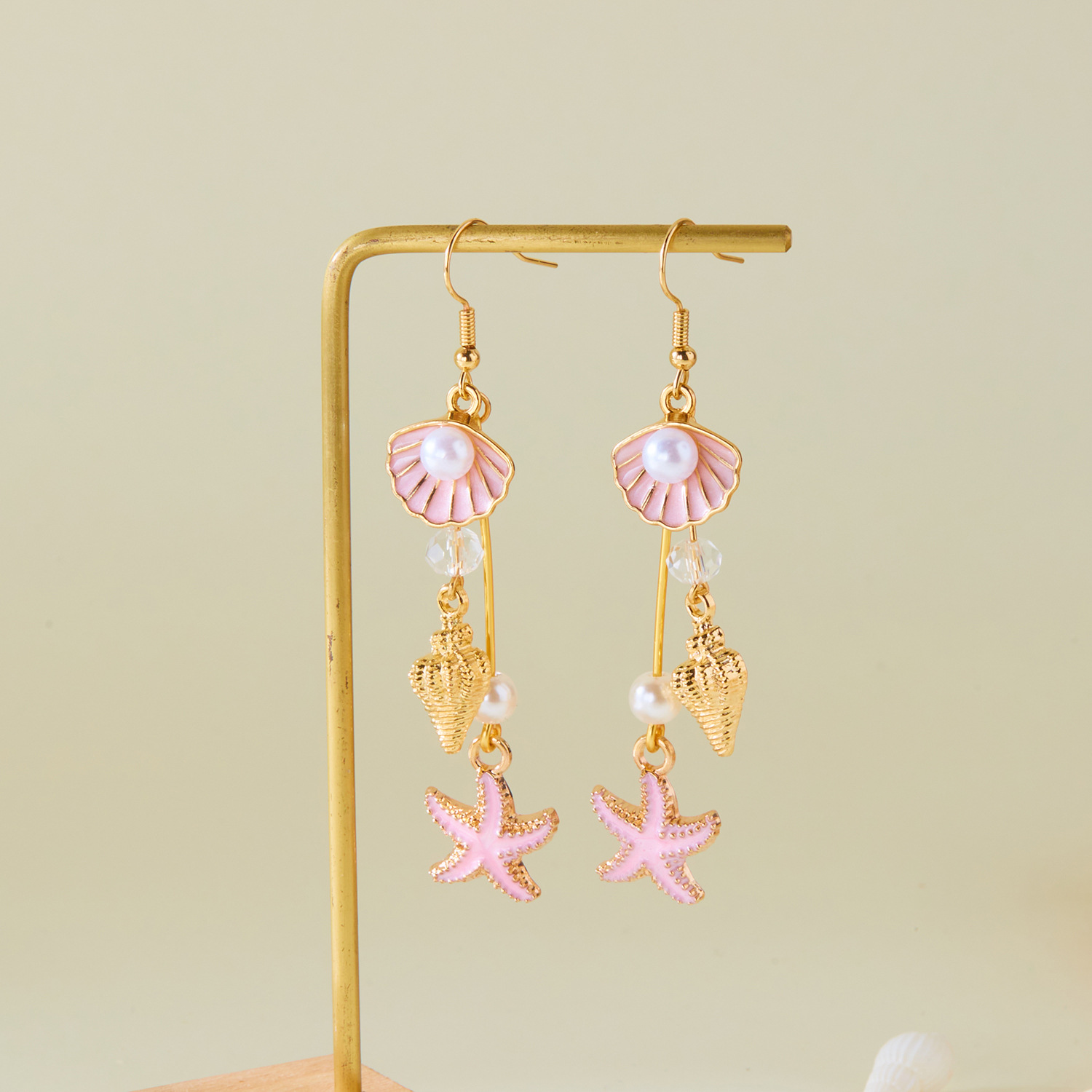 Pink jewelry,Pink Color Shell Alloy Detail Earrings