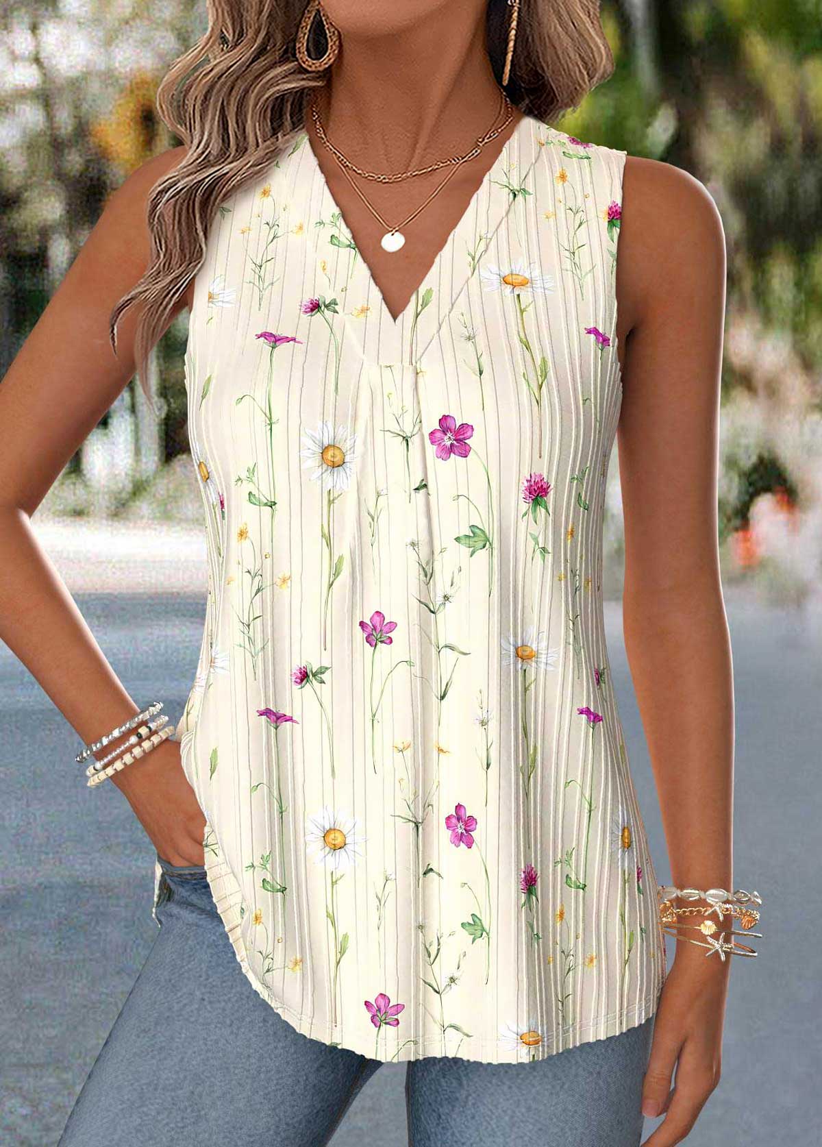 Beige tops,Floral tops,Plants tops,ROTITA Curved Hem Floral Print Beige V Neck Tank Top