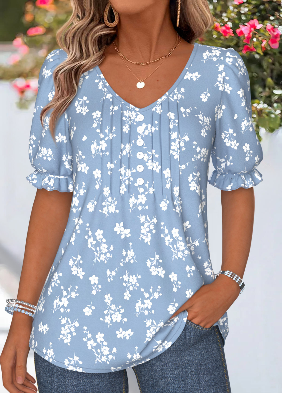 Light Blue tops,Ditsy Floral tops,ROTITA Curved Hem Ditsy Floral Print Light Blue T Shirt