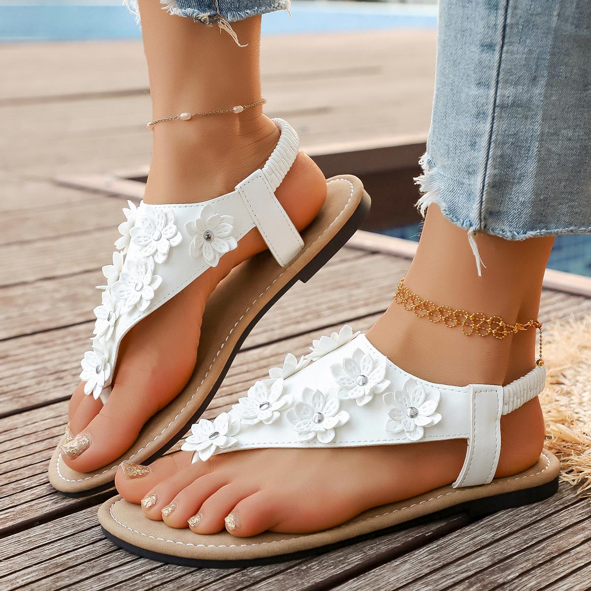 White shoes,Plain Color shoes,White Floral Falt Toe Post Sandals