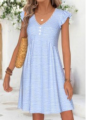 hellblau gestreiftes gerafftes kurzes Kleid von Rotita mit V-Ausschnitt