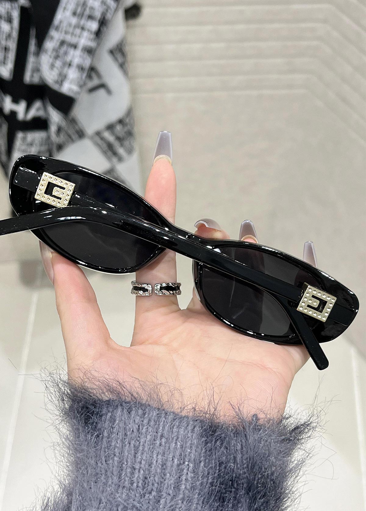 Black accessories,Black Color Cat Eye Design Sunglasses