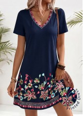 kurzes Kleid von Rotita mit amerikanischer Flagge marineblauem Blumenmuster und Bauchbedeckung