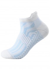 gestreifte hellblaue niedrige Socken