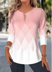 Bluse mit geometrischem Muster und Rotita-Faltenstich in Hellrosa mit V-Ausschnitt