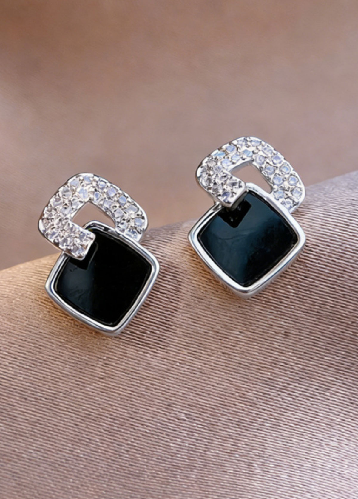 Black jewelry,Square Black Alloy Detail Ear Studs
