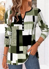 Green tops,Geometric tops,ROTITA Curved Hem Geometric Print Green Split Neck T Shirt