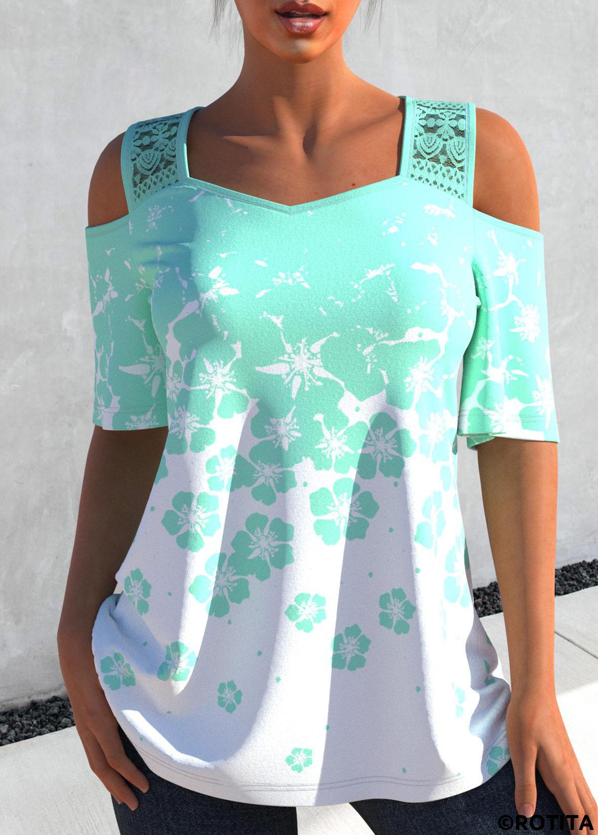 Rotita-T-Shirt mit Spitzennaht und Blumendruck in Cyan-Ombre-Optik