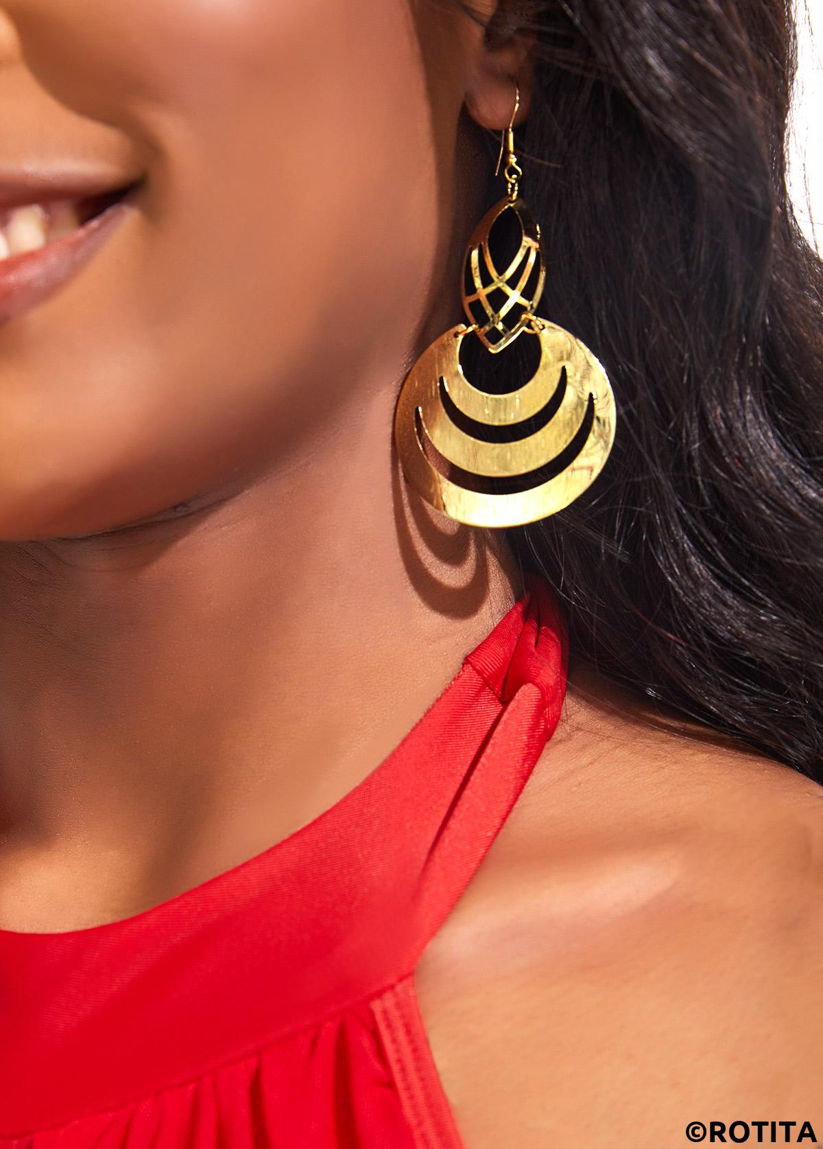 Golden jewelry,Hollow Out Metal Detail Golden Earrings