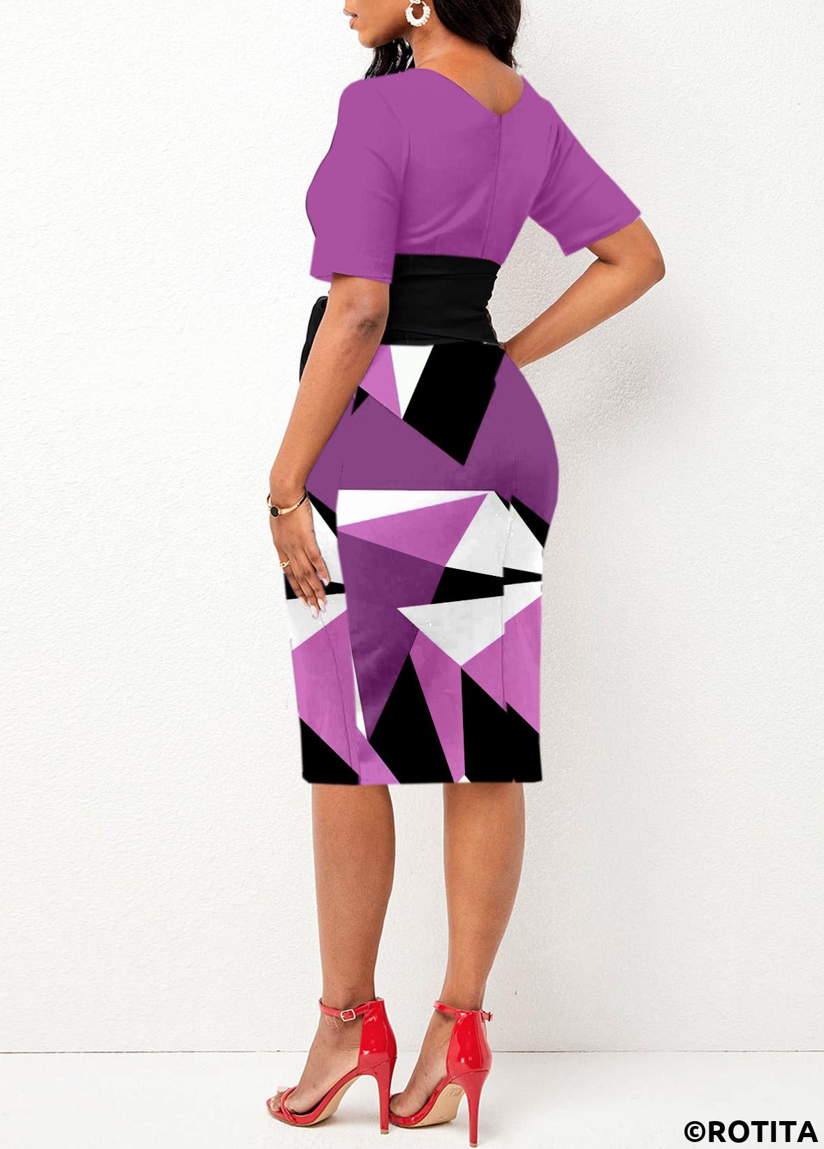 Figurbetontes Kleid mit Rotita-Krawatte und geometrischem Print in Lila mit Rundhalsausschnitt