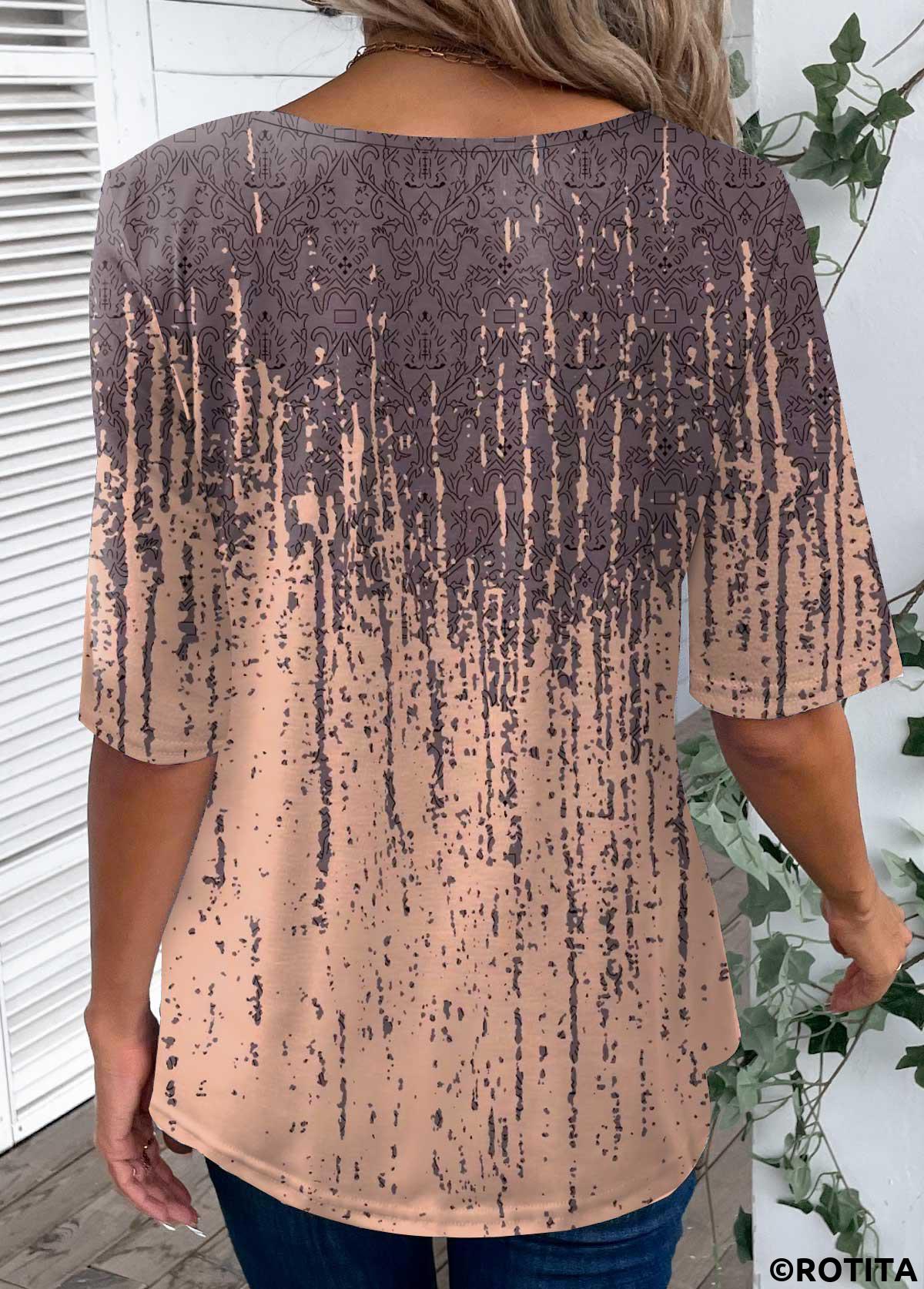Staubrosa T-Shirt mit Rotita-Knopf und Stammesdruck