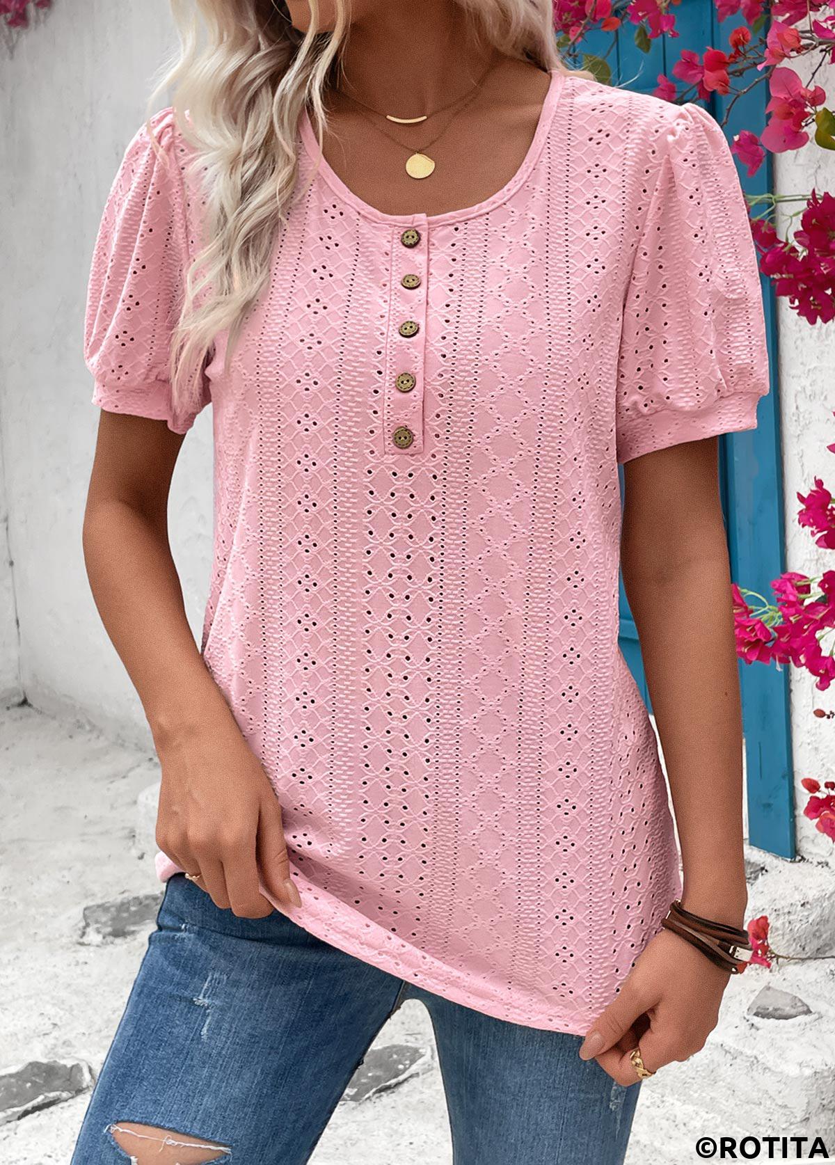 t-shirt rose à manches courtes et col rond