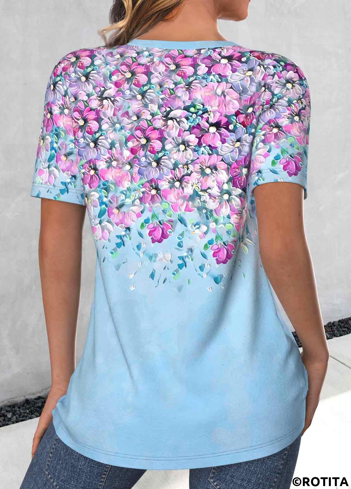 t-shirt bleu clair à imprimé floral croisé rotita