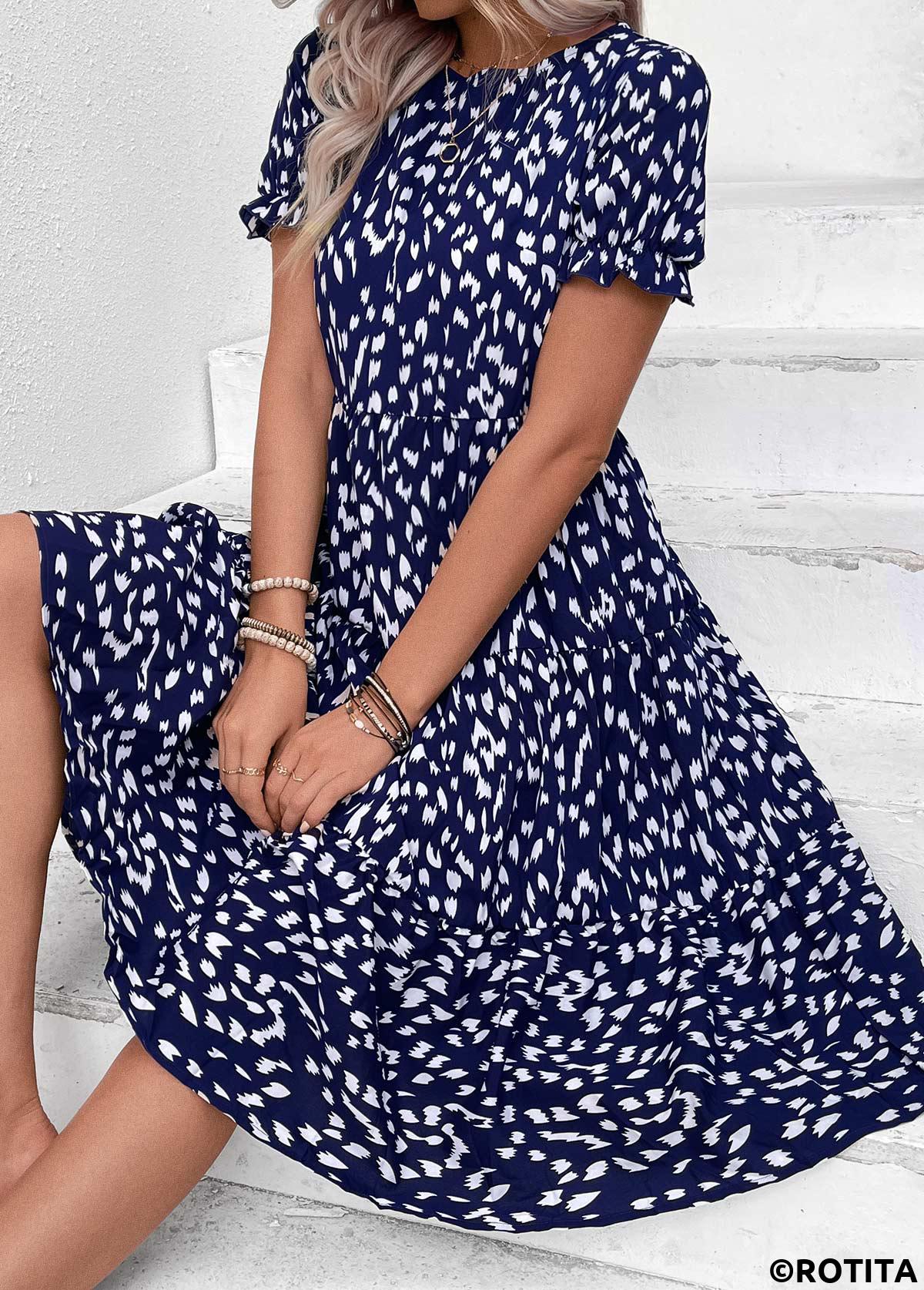 Navy dresses,Geometric dresses,Vacation dresses,Vacation dresses,Ruched Navy Round Neck Short Sleeve Dress