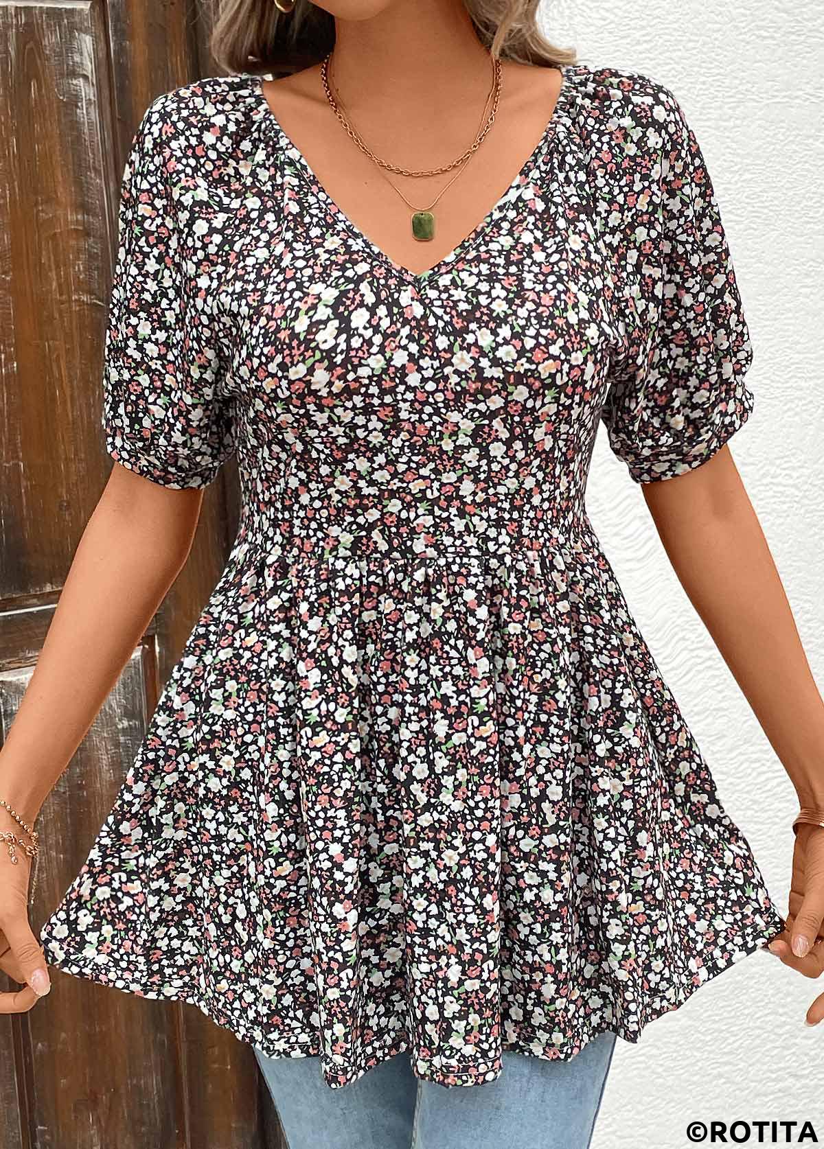 Black tops,Ditsy Floral tops,Ruched Ditsy Floral Print Black V Neck Blouse