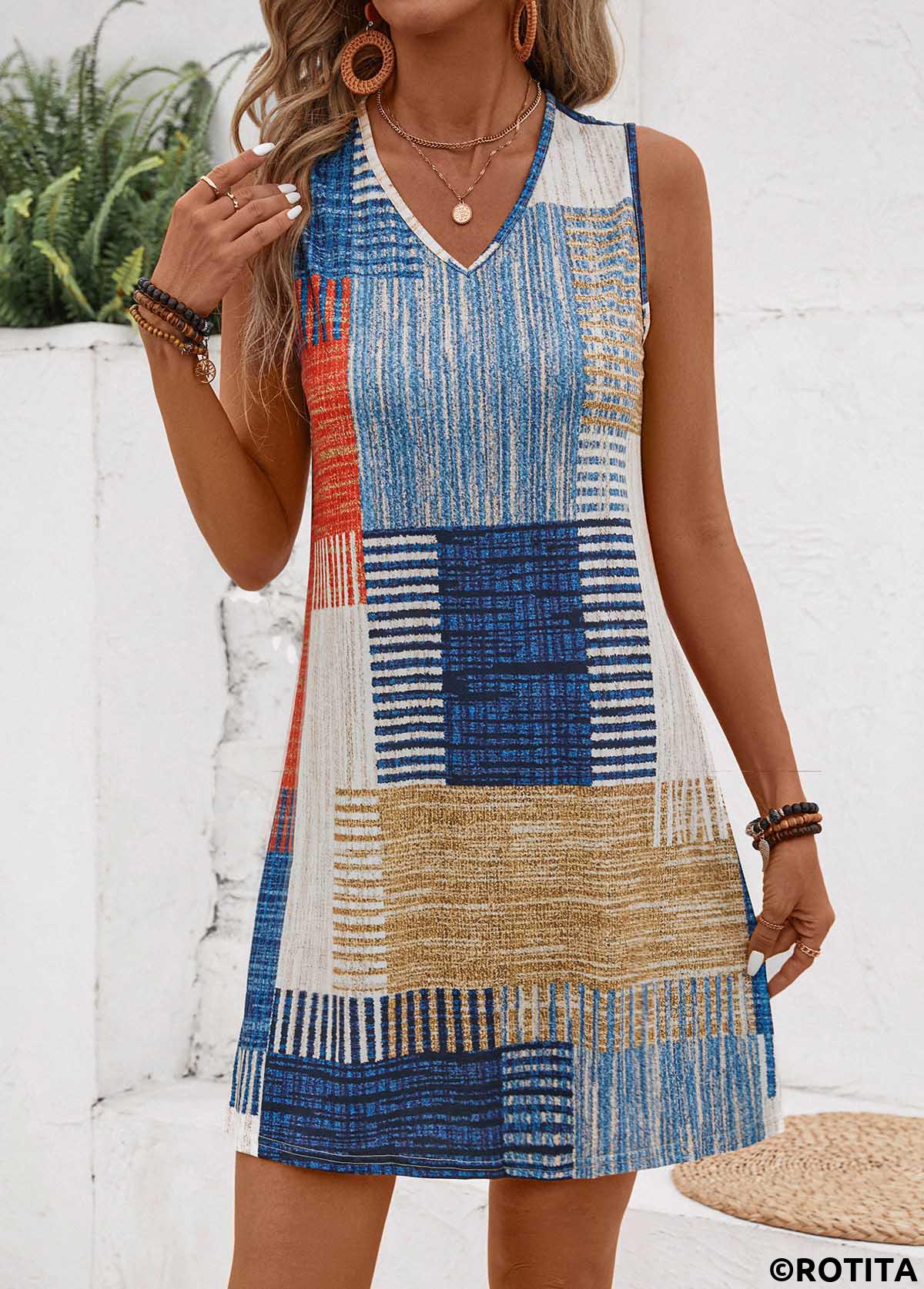 Multi Color dresses,Geometric dresses,Everyday dresses,Casual dresses,Lightweight Geometric Print Multi Color Short Sleeveless Shift Dress