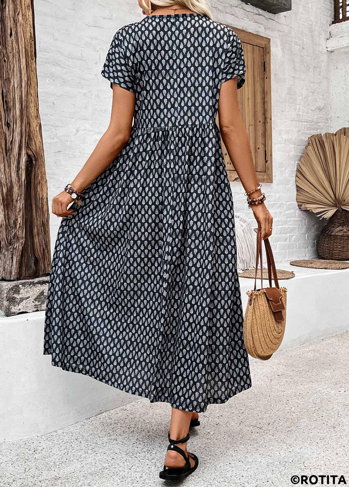 Black dresses,Geometric dresses,Everyday dresses,Casual dresses,ROTITA Pocket Geometric Print Black V Neck Short Sleeve Dress