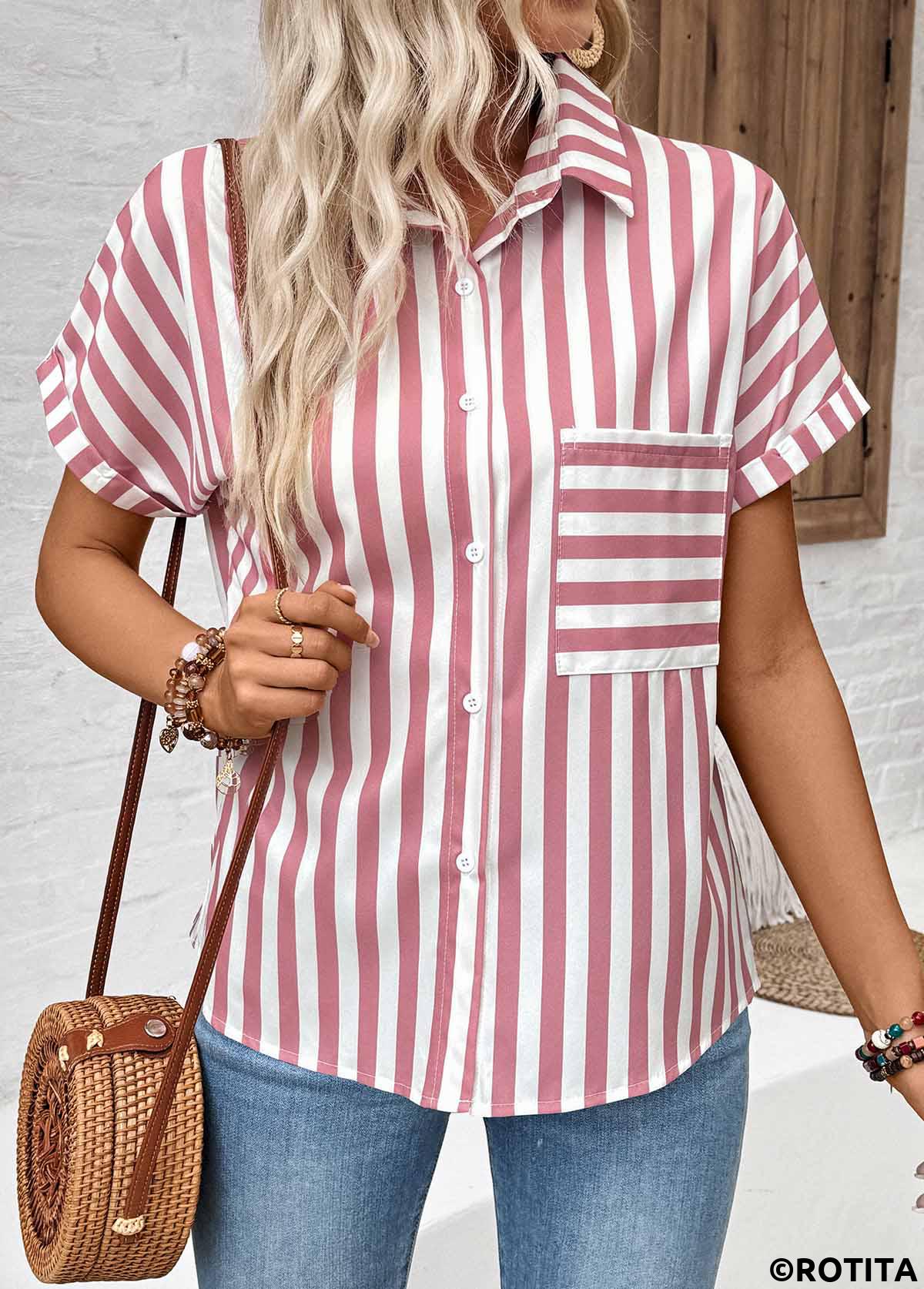 chemise à manches courtes à rayures boutonnées rose