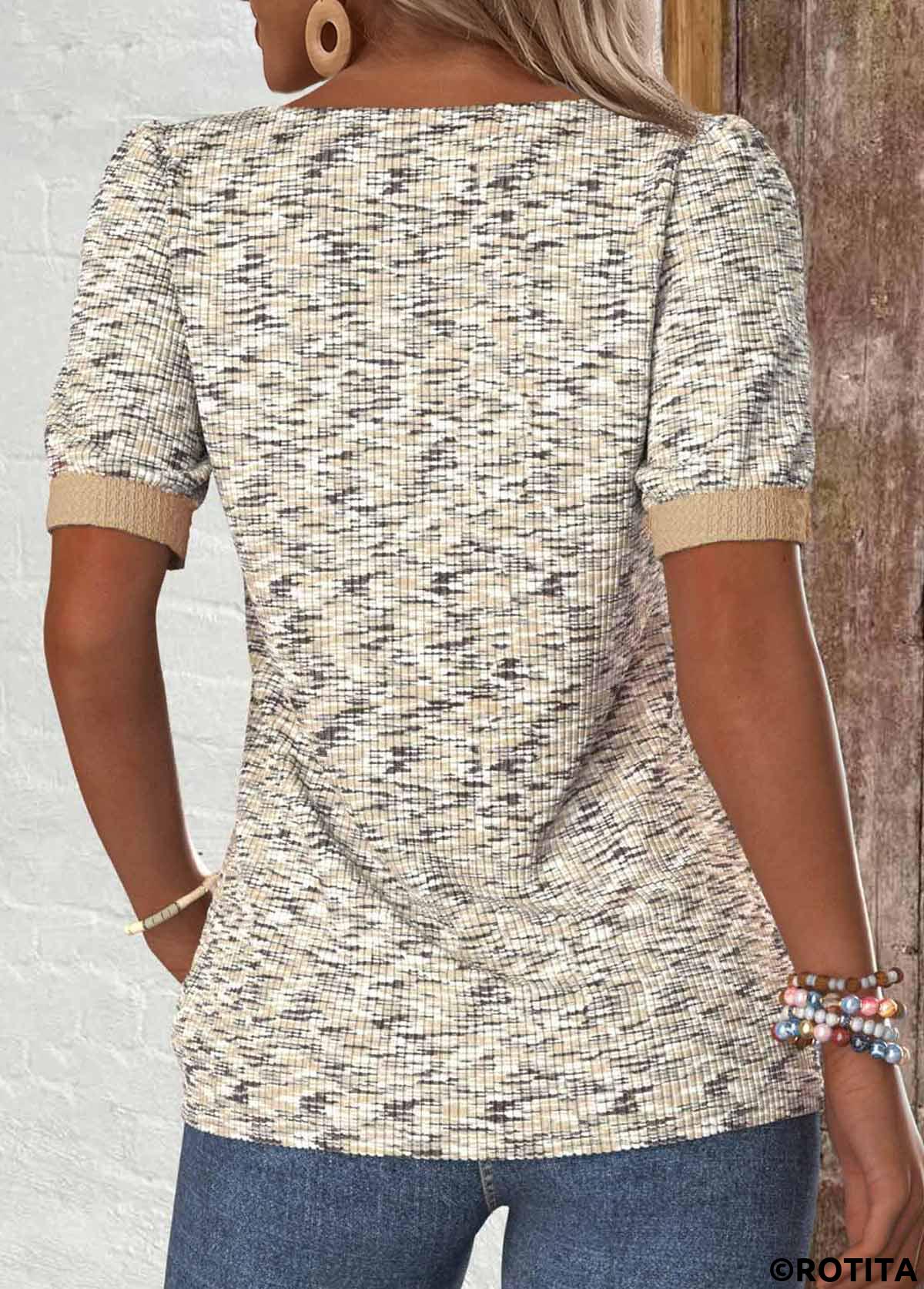 rotita bouton café léger col asymétrique t-shirt à manches courtes