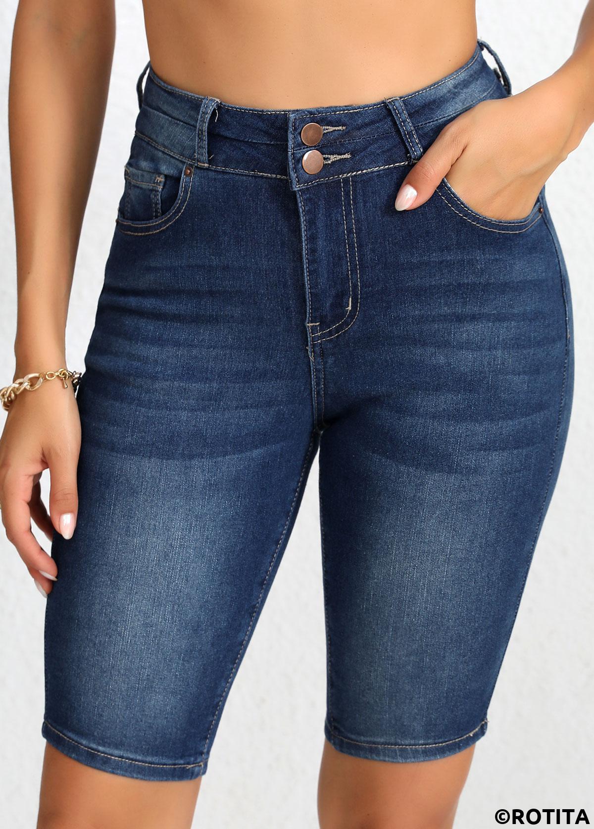 Enge Jeansshorts mit Knopfleiste und hoher Taille in Blau