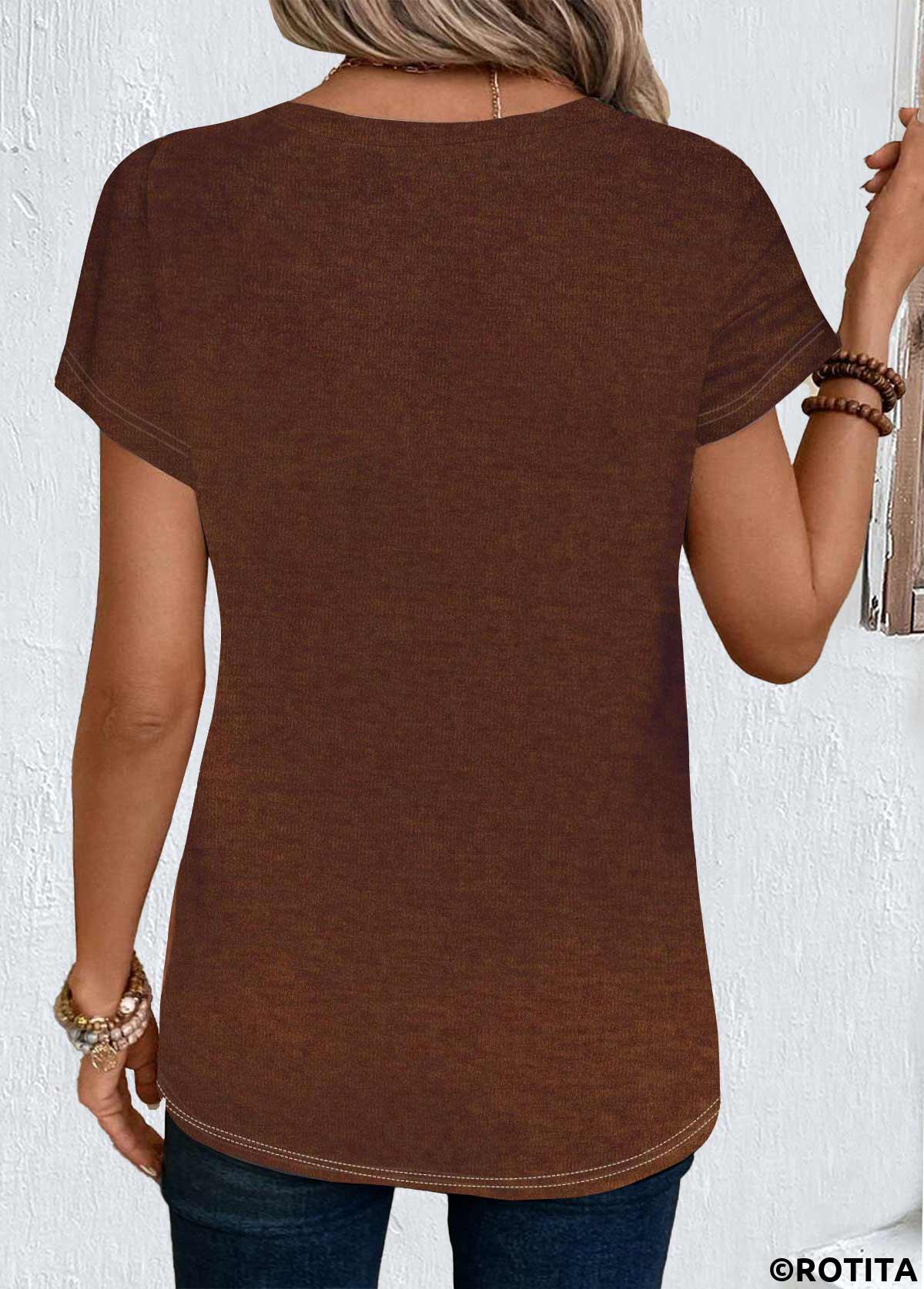 Rotita Ombre – T-Shirt mit Rundhalsausschnitt und kurzen Ärmeln in dunklem Kaffee