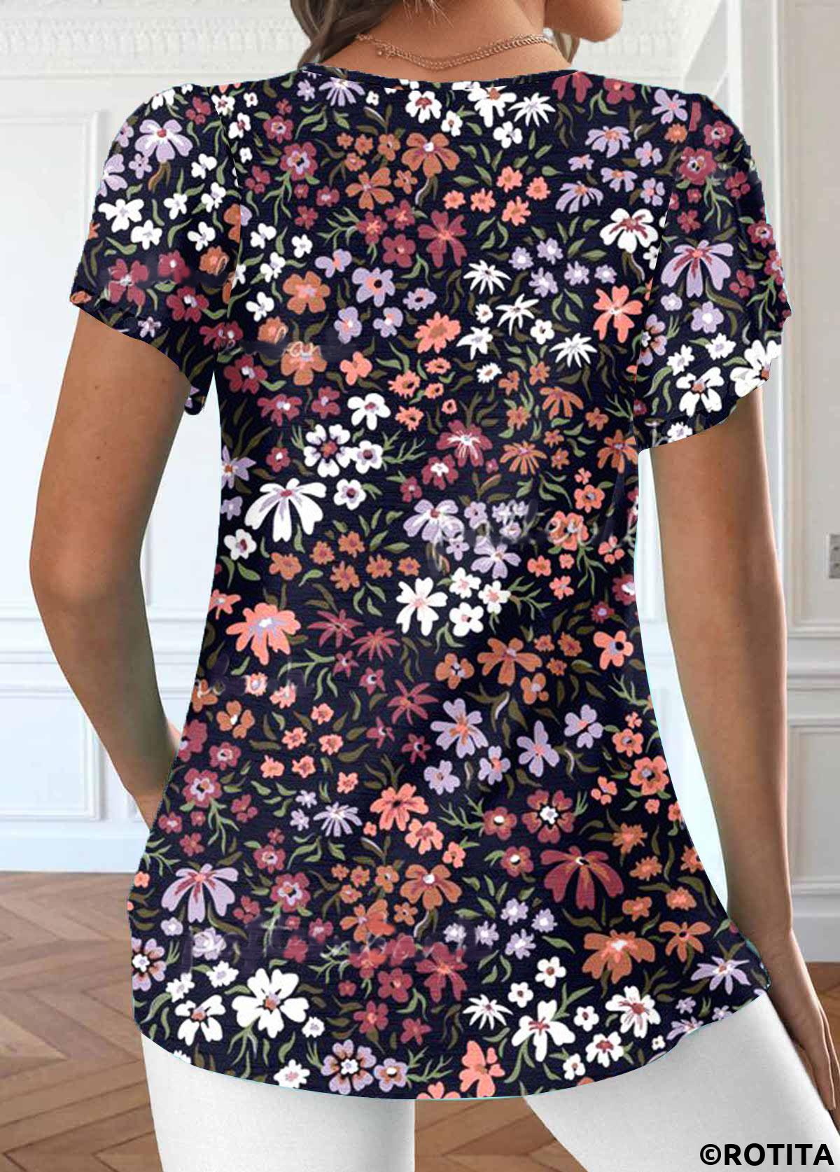 Rotita - T-shirt bleu marine à col en V et imprimé floral froncé