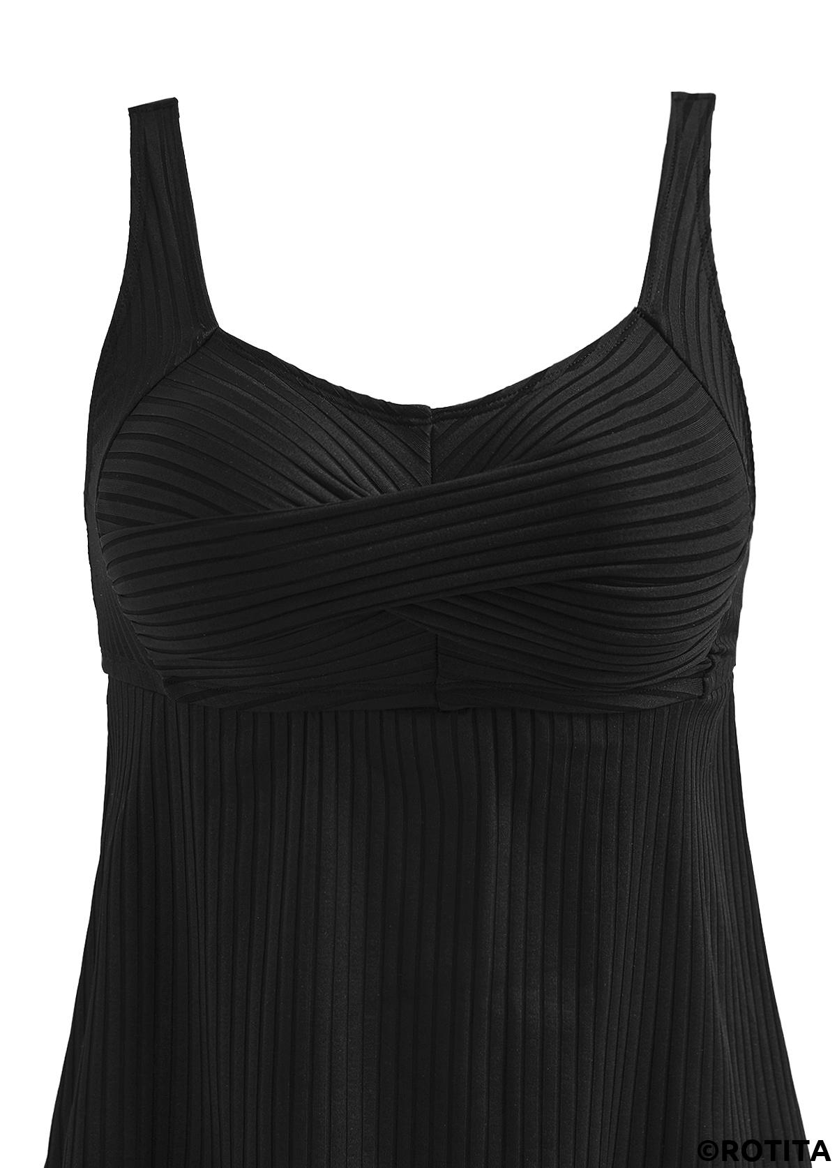 Black plus size,Tribal plus size,ROTITA Plus Size Surplice Feathers Print Black Tankini Set