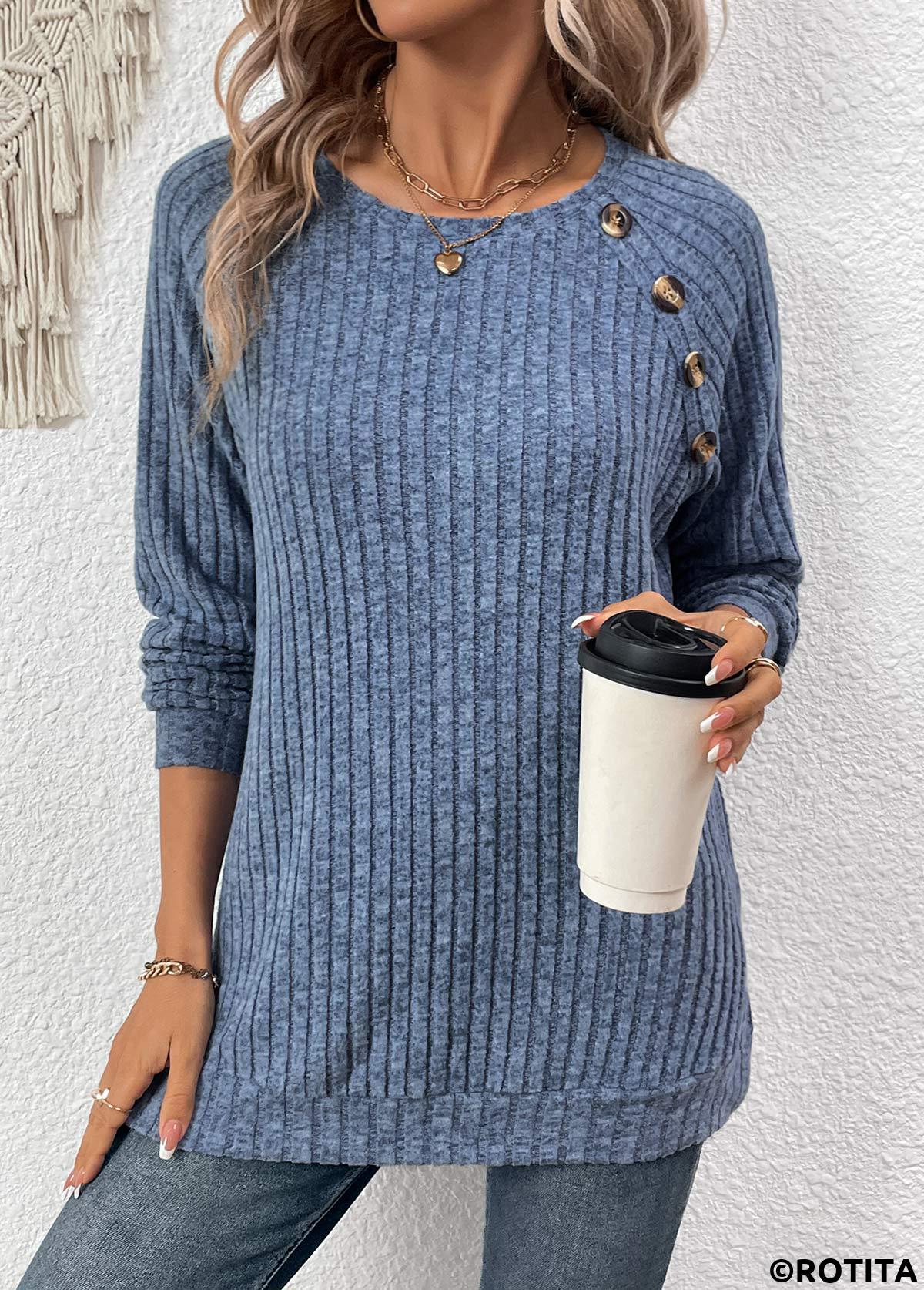 Rotita-Knopf – Staubblaues T-Shirt mit Rundhalsausschnitt und langen Ärmeln