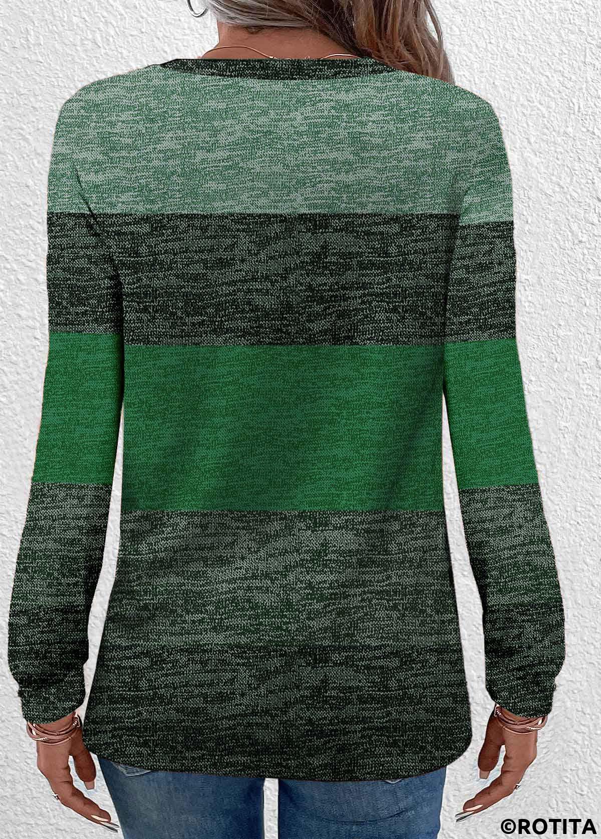 Grünes T-Shirt mit Rundhalsausschnitt und langen Ärmeln und Rotita-Knopf