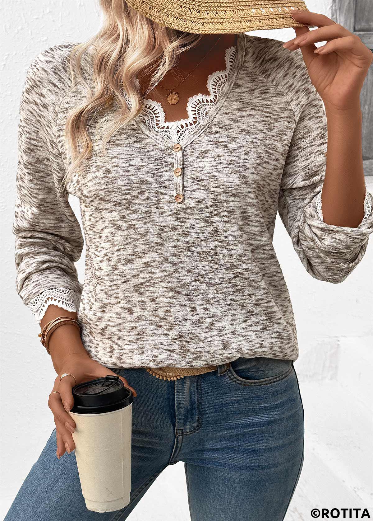 Rotita-Stickerei hellkaffeefarbenes Langarm-T-Shirt mit V-Ausschnitt