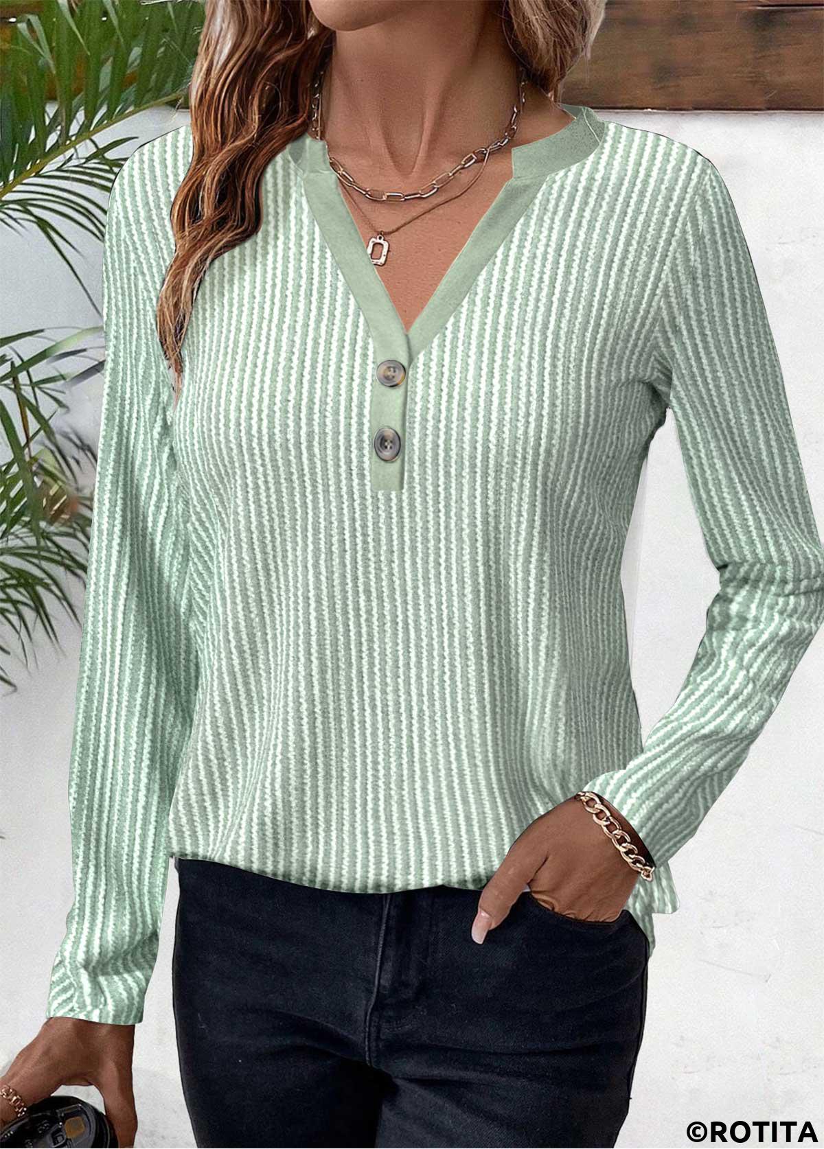 T-shirt à col fendu vert clair à rayures et boutons Rotita