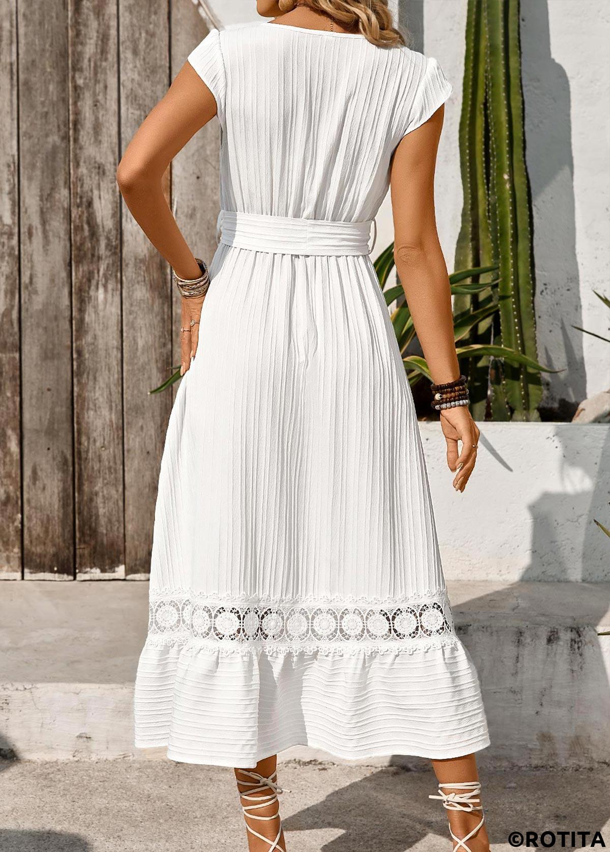 robe blanche à manches courtes et col en V avec ceinture et broderie Rotita