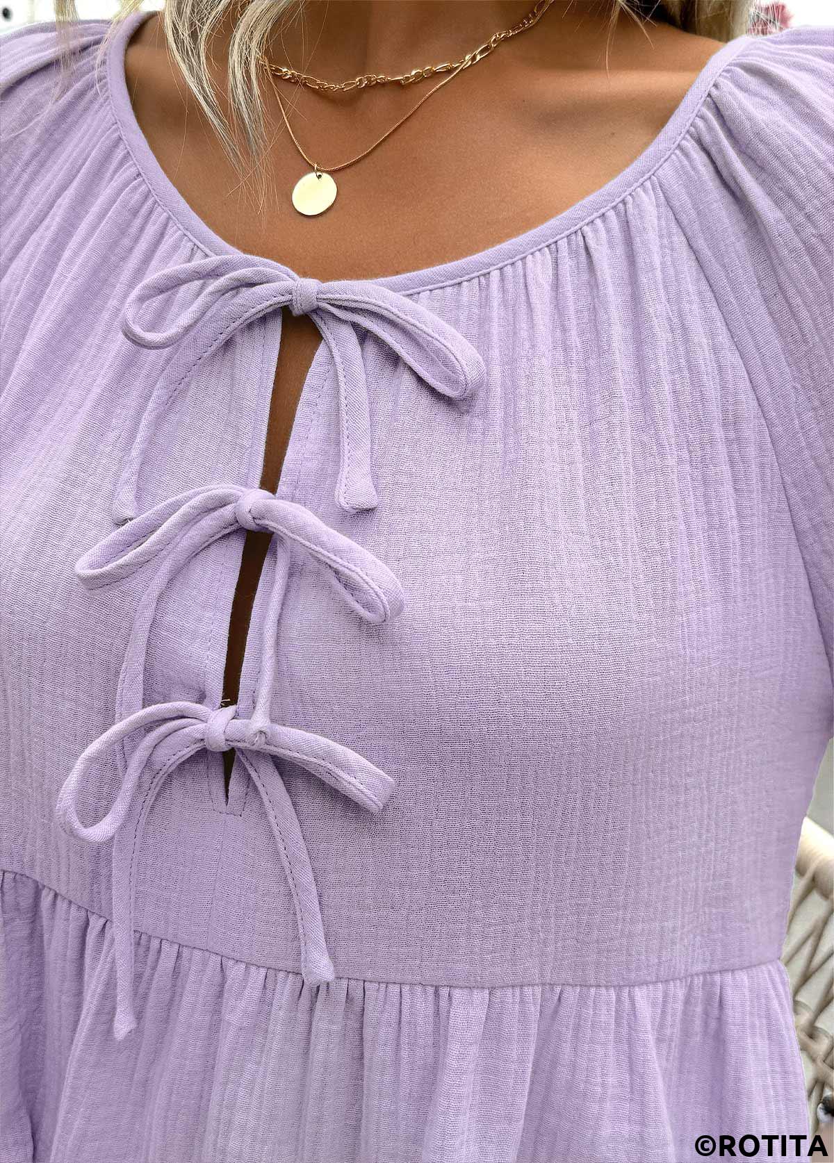 Rotita – Hellviolette Bluse mit Rundhalsausschnitt und kurzen Ärmeln