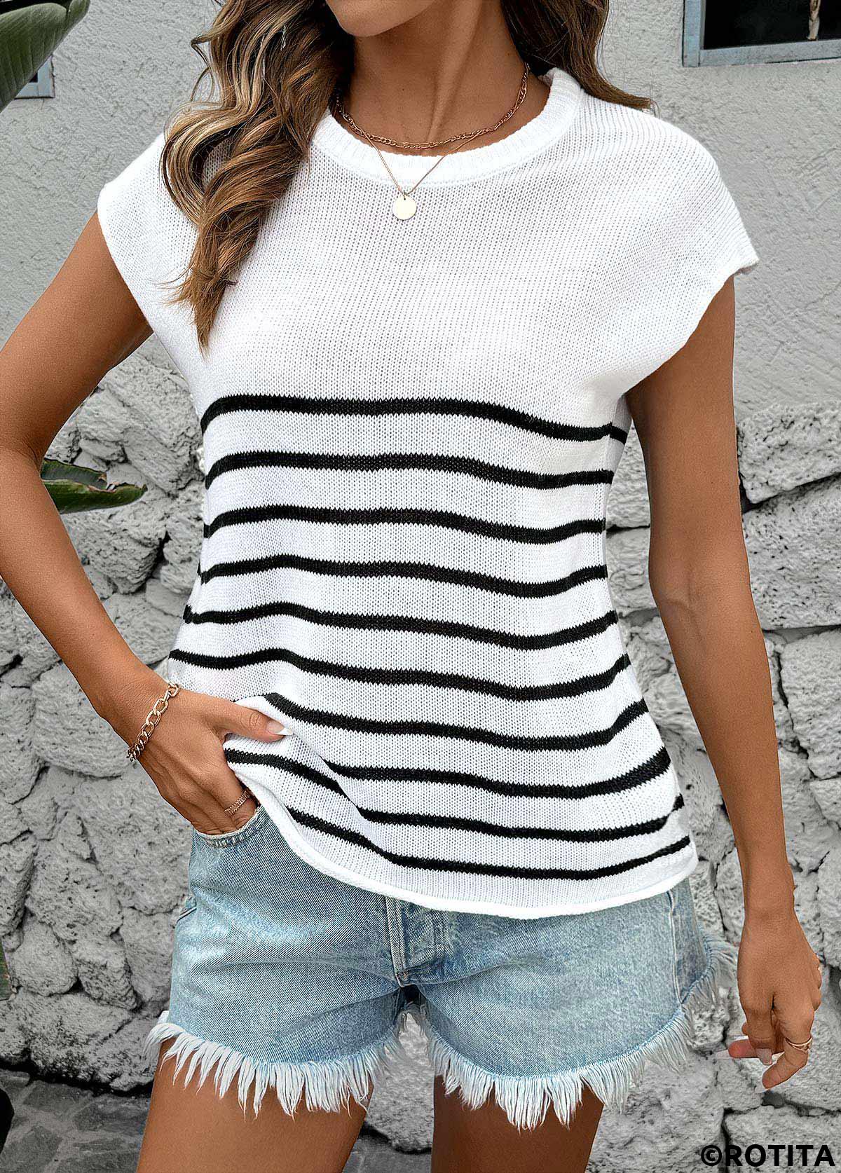 White tops,Striped tops,Geometric tops,Striped White Round Neck Short Sleeve T Shirt