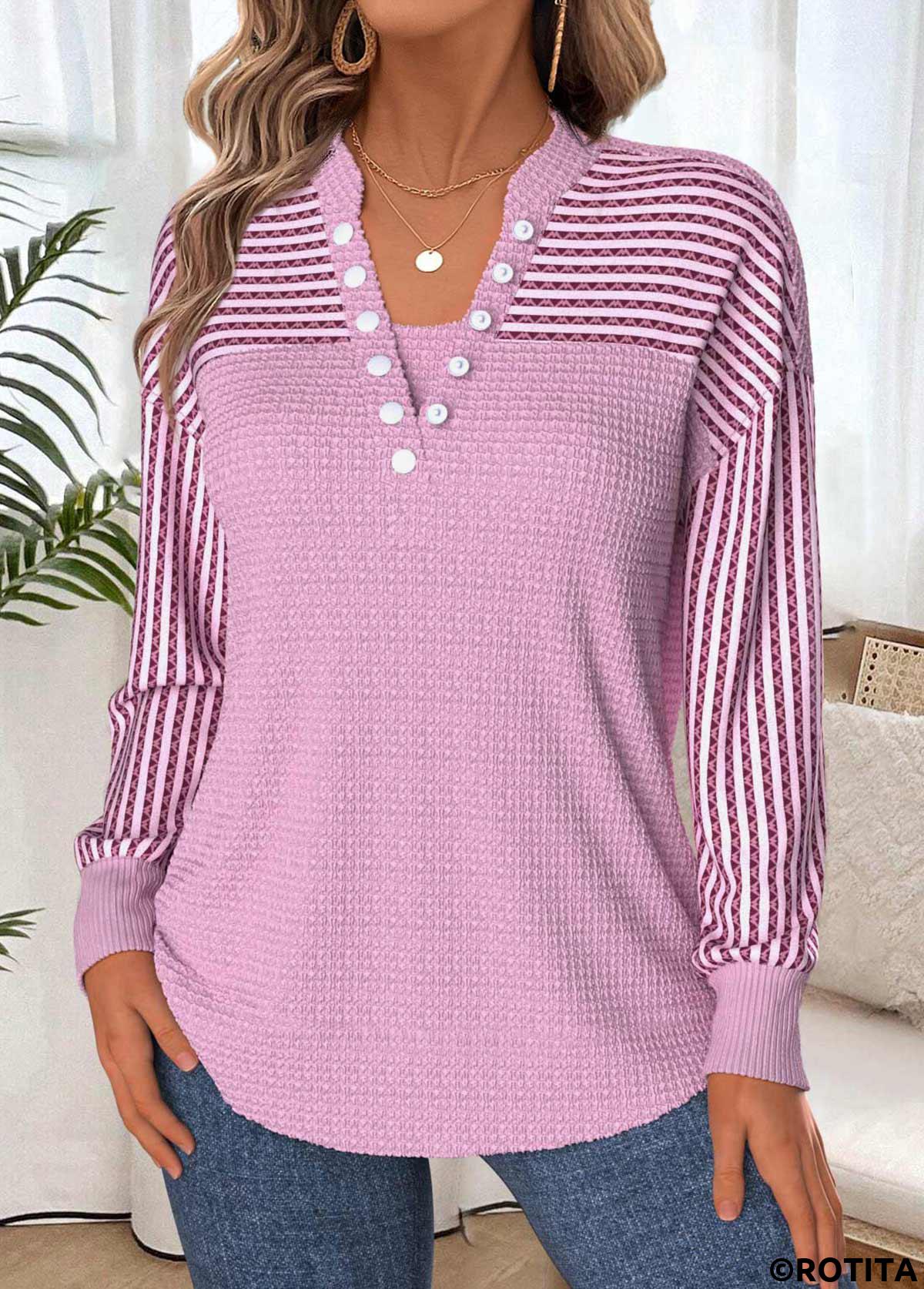 Light Pink tops,Geometric tops,ROTITA Tummy Coverage Geometric Print Light Pink Split Neck Sweatshirt