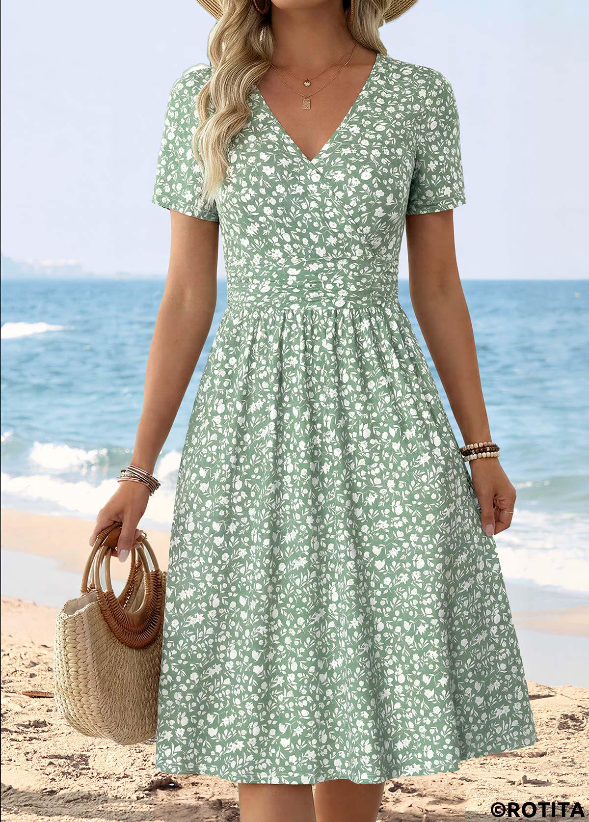 Light Green dresses,Ditsy Floral dresses,Vacation dresses,Vacation dresses,ROTITA Light Green Ditsy Floral Print Surplice V Neck Dress