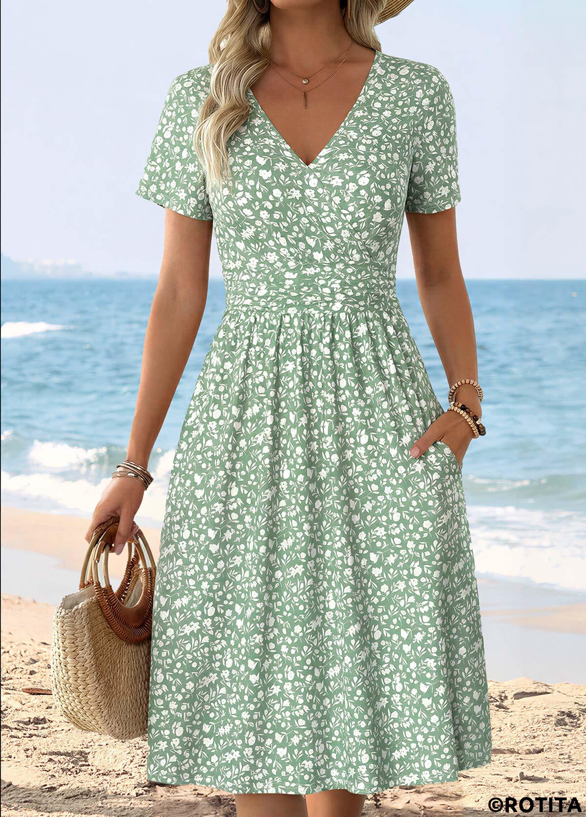 Light Green dresses,Ditsy Floral dresses,Vacation dresses,Vacation dresses,ROTITA Light Green Ditsy Floral Print Surplice V Neck Dress