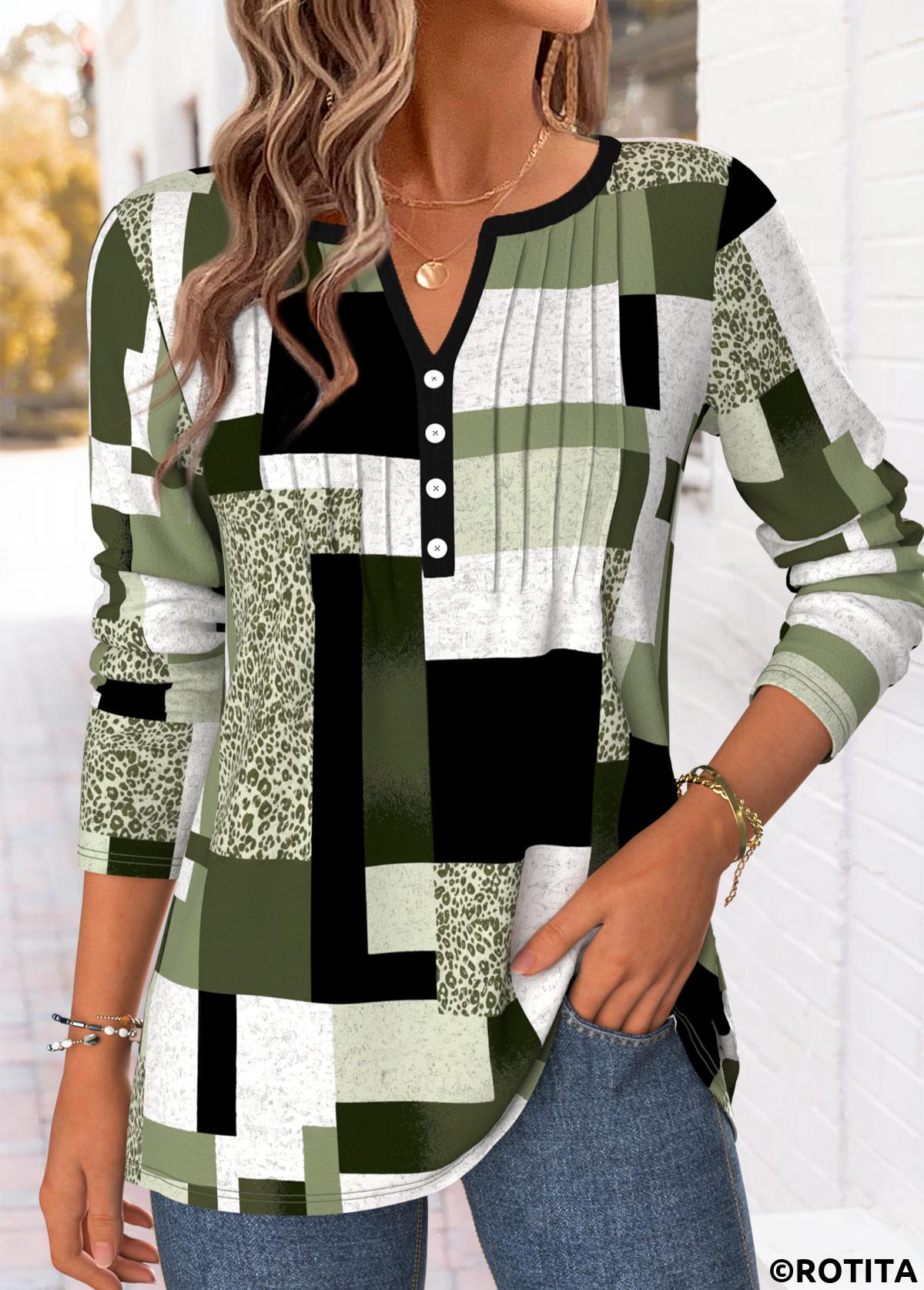 Green tops,Geometric tops,ROTITA Curved Hem Geometric Print Green Split Neck T Shirt